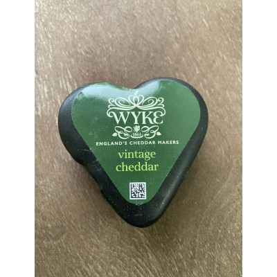  Cheddar vintage "heart" in wax 100 g